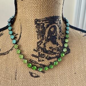 NWT Elegant Green Swarovski Crystal Necklace 🍀